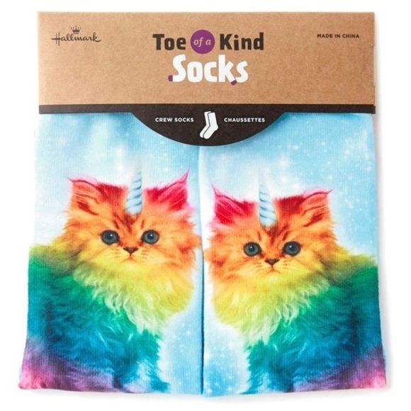 Hallmark Toe of a Kind Unicorn Cat Women Crew Socks NEW - Picture 2 of 12
